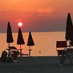 Gasthof Isca Blue Casa In Vicino Al Mare, Sino A Max 8 Persone