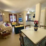 Isca Blue Casa In Vicino Al Mare, Sino A Max 8 Persone 4*