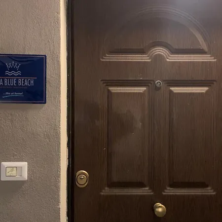 Гостевой дом Isca Blue Casa In Con Ampio Spazio Esterno Vicino Al Mare, Sino A Max 8 Persone *