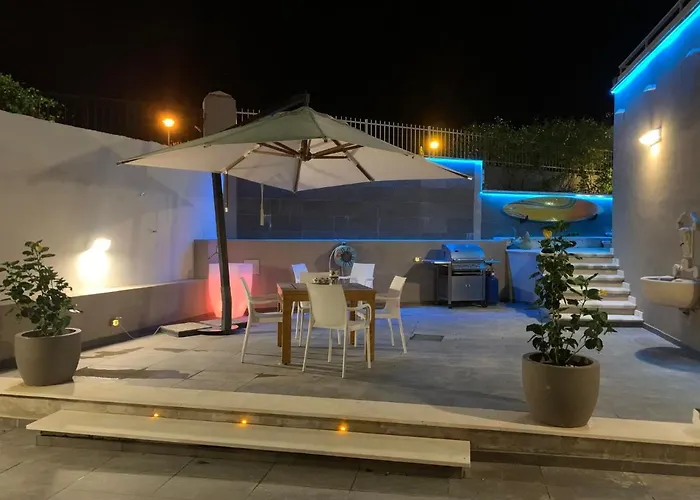 Isca Blue Casa In Vicino Al Mare, Sino A Max 8 Persone 招待所