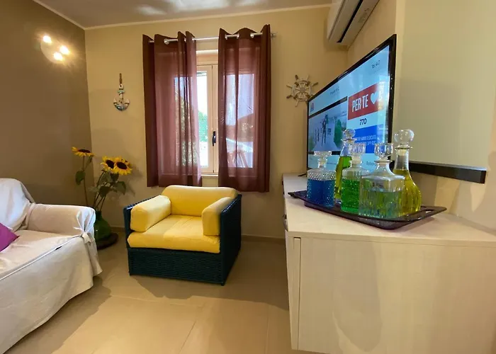 Isca Blue Casa In Vicino Al Mare, Sino A Max 8 Persone Casa de hóspedes 3*