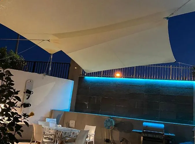 Isca Blue Casa In Vicino Al Mare, Sino A Max 8 Persone Casa de hóspedes 3*